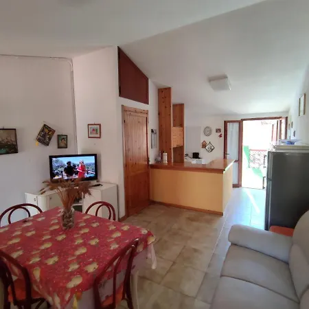 Casa Al Mare - 300 Mt 아파트 *